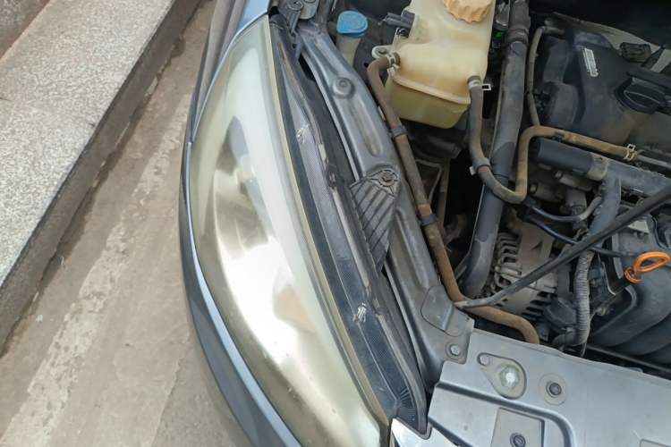 Used Chery Arrizo 7 2013 1.6L Manual ZhiShang Edition Engine Bay Right