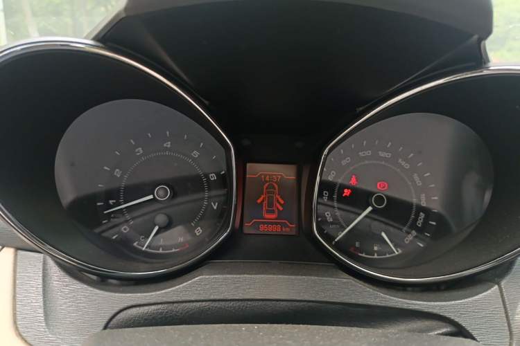 Used Chery Arrizo 7 2013 1.6L Manual ZhiShang Edition Instrument Cluster