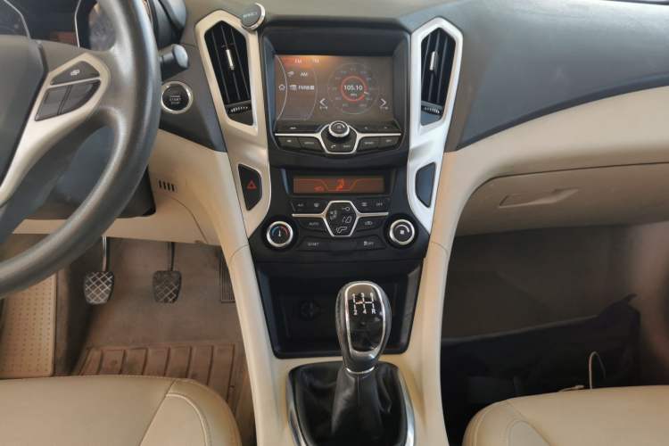 Used Chery Arrizo 7 2013 1.6L Manual ZhiXiang Edition Audio And AC Panel