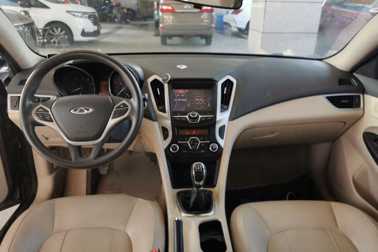Used Chery Arrizo 7 2013 1.6L Manual ZhiXiang Edition Center Console