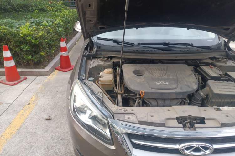 Used Chery Arrizo 7 2013 1.6L Manual ZhiShang Edition Engine Bay Right