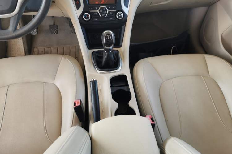 Used Chery Arrizo 7 2013 1.6L Manual ZhiXiang Edition Gear Lever