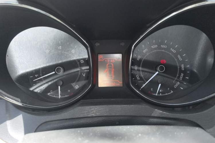 Used Chery Arrizo 7 2013 1.6L CVT ZhiShang Edition Instrument Cluster