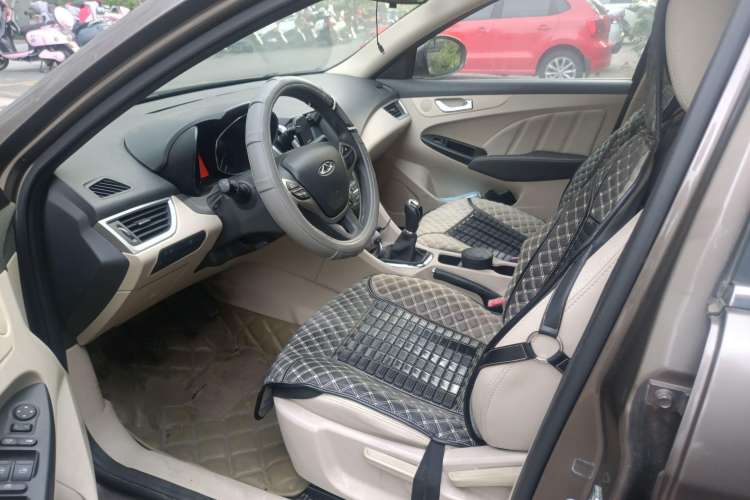 Used Chery Arrizo 7 2013 1.6L Manual ZhiShang Edition Left Front Seat