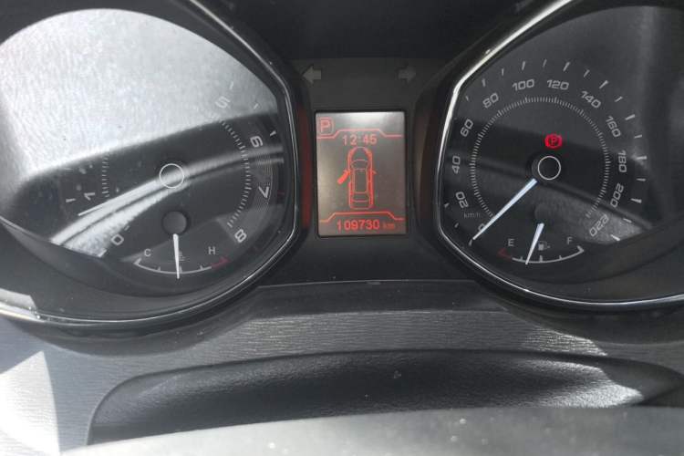 Used Chery Arrizo 7 2013 1.6L CVT ZhiShang Edition Odometer Close Up