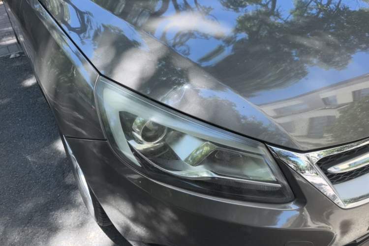 Used Chery Arrizo 7 2013 1.6L CVT ZhiShang Edition Right Front Headlight
