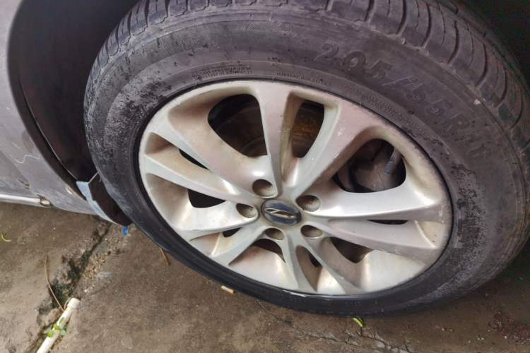 Used Chery Arrizo 7 2013 1.6L CVT Zhiling Edition Right Front Wheel Hub