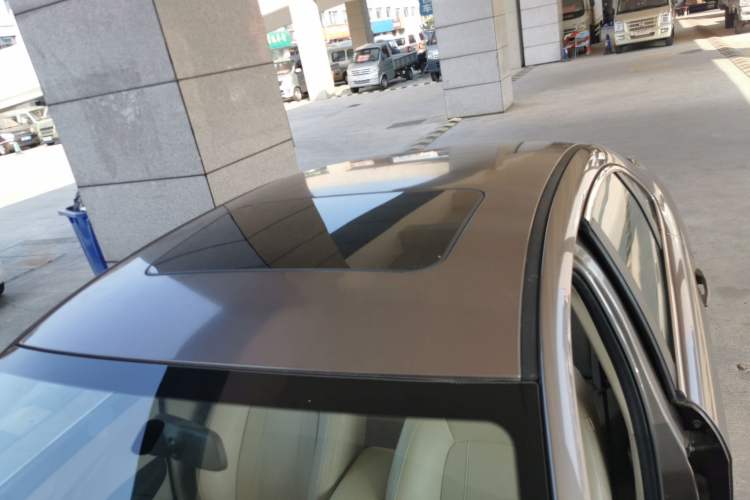 Used Chery Arrizo 7 2013 1.6L Manual ZhiXiang Edition Roof