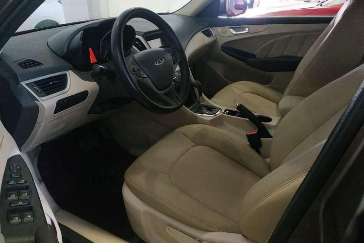 Used Chery Arrizo 7 2013 1.6L CVT Zhiling Edition Interior 2