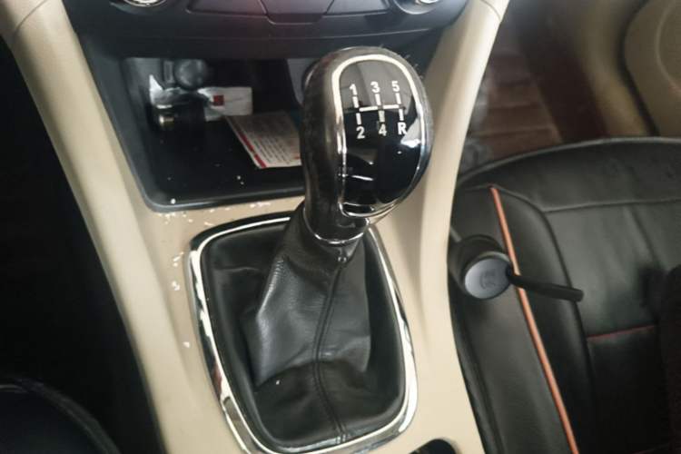 Used Chery Arrizo 7 2013 1.6L Manual Zhi Ling Edition Gear Lever