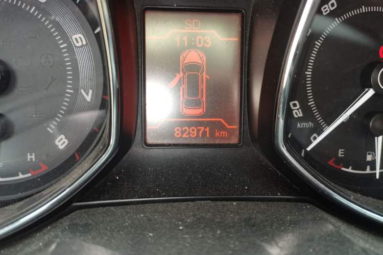 Used Chery Arrizo 7 2013 1.6L Manual ZhiShang Edition Odometer Close Up