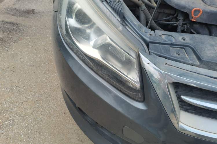 Used Chery Arrizo 7 2013 1.6L Manual ZhiShang Edition Right Front Headlight