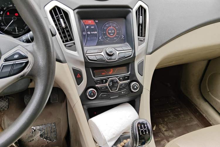 Used Chery Arrizo 7 2013 1.6L Manual ZhiXiang Edition Audio And AC Panel