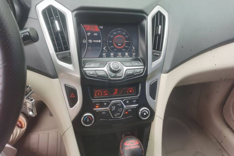 Used Chery Arrizo 7 2013 1.6L CVT Zhiling Edition Audio And AC Panel