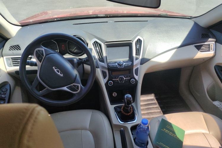 Used Chery Arrizo 7 2013 1.6L Manual ZhiShang Edition Center Console