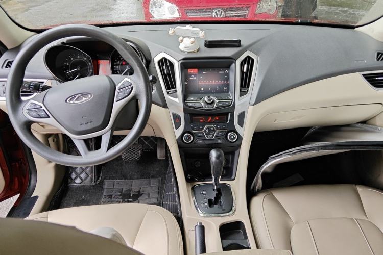 Used Chery Arrizo 7 2013 1.6L CVT Zhixiang Edition Center Console