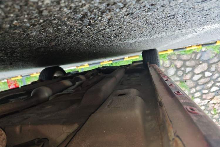 Used Chery Arrizo 7 2013 1.6L Manual ZhiShang Edition Chassis Front Left