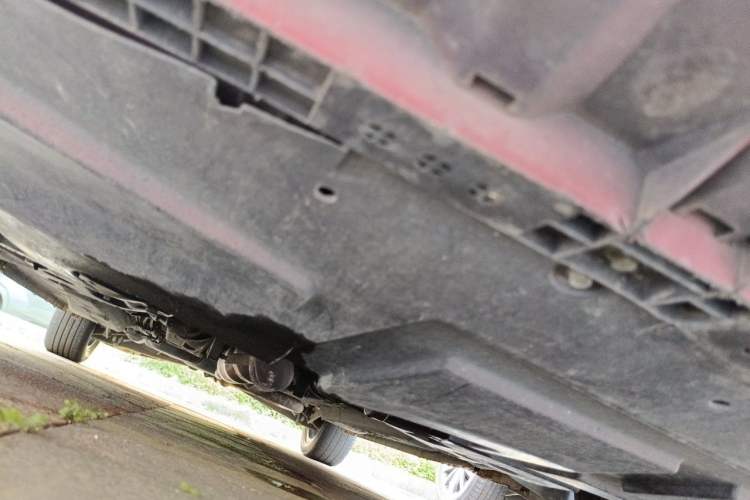 Used Chery Arrizo 7 2013 1.6L CVT ZhiShang Edition Chassis Front