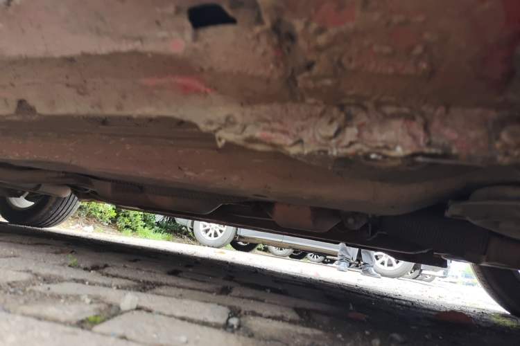 Used Chery Arrizo 7 2013 1.6L Manual ZhiXiang Edition Chassis Front Right