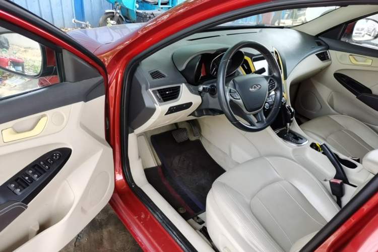 Used Chery Arrizo 7 2013 1.6L CVT Zhixiang Edition Driver Seat