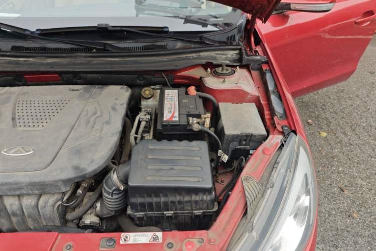Used Chery Arrizo 7 2013 1.6L Manual ZhiShang Edition Engine Bay Left