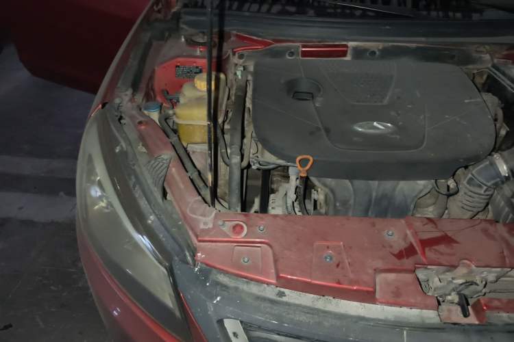 Used Chery Arrizo 7 2013 1.6L Manual ZhiXiang Edition Engine Bay Right