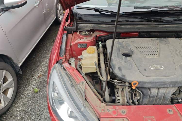 Used Chery Arrizo 7 2013 1.6L Manual ZhiShang Edition Engine Bay Right