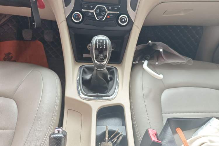 Used Chery Arrizo 7 2013 1.6L Manual Zhi Ling Edition Gear Lever