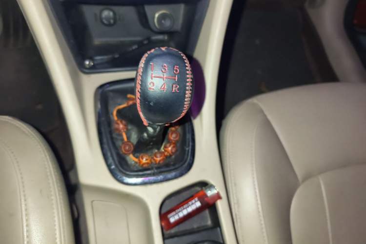 Used Chery Arrizo 7 2013 1.6L Manual ZhiXiang Edition Gear Lever