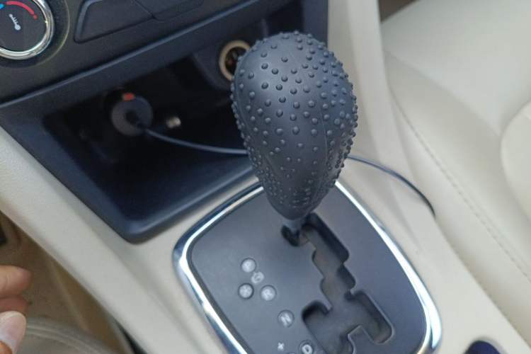 Used Chery Arrizo 7 2013 1.6L CVT ZhiShang Edition Gear Lever