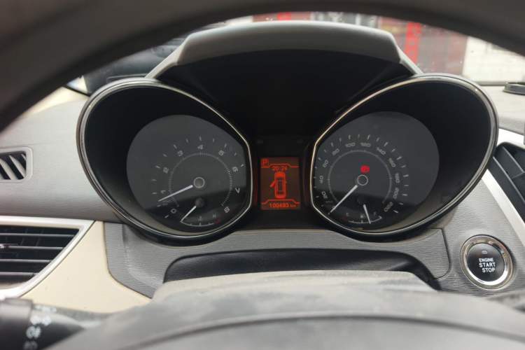 Used Chery Arrizo 7 2013 1.6L CVT ZhiShang Edition Instrument Cluster