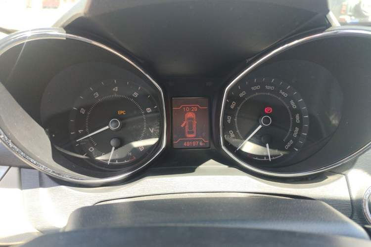 Used Chery Arrizo 7 2013 1.6L Manual ZhiShang Edition Instrument Cluster