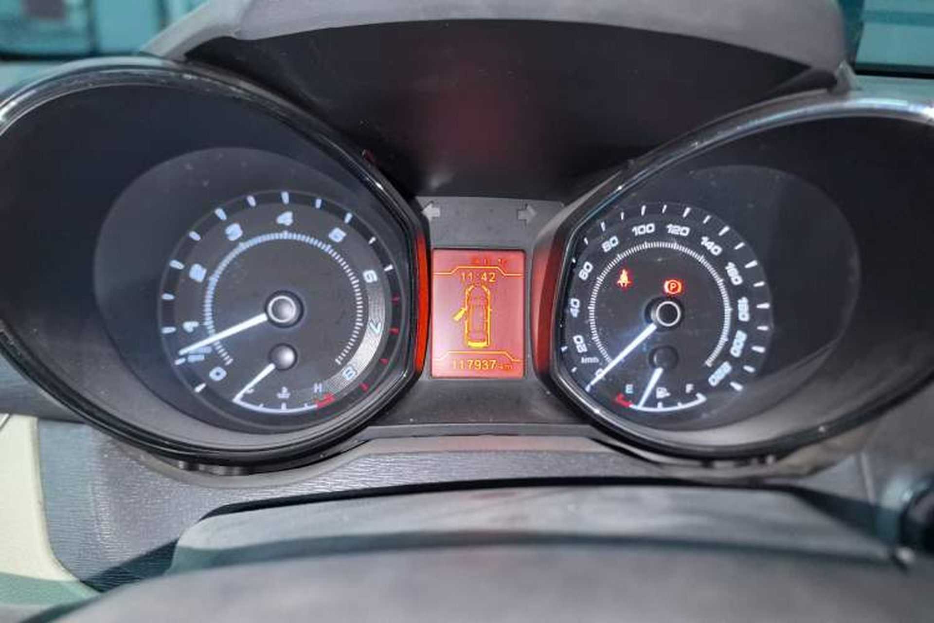Used Chery Arrizo 7 2013 1.6L Manual ZhiXiang Edition Instrument Cluster
