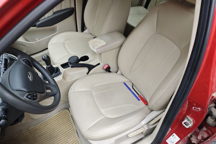 Used Chery Arrizo 7 2013 1.6L Manual ZhiShang Edition Left Front Seat
