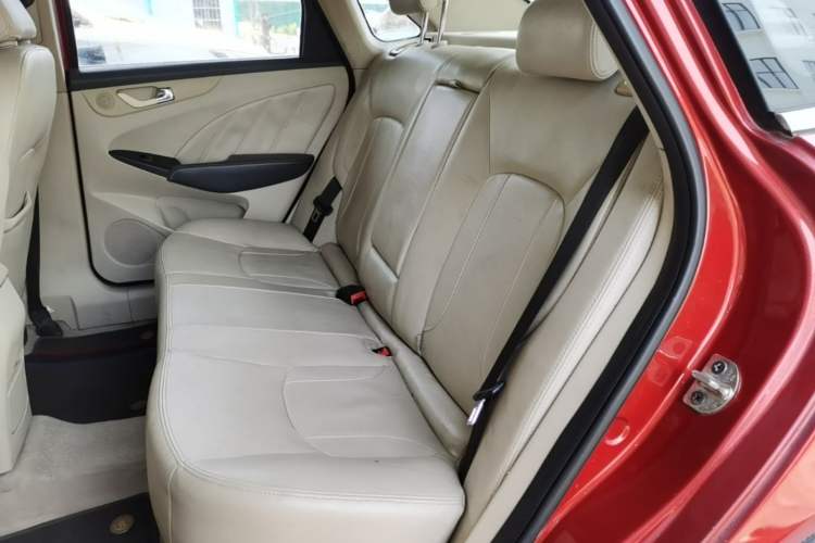 Used Chery Arrizo 7 2013 1.6L CVT Zhixiang Edition Left Rear Seat