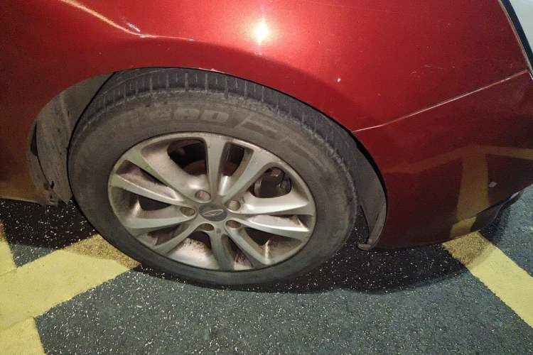 Used Chery Arrizo 7 2013 1.6L CVT Zhixiang Edition Right Front Wheel Hub