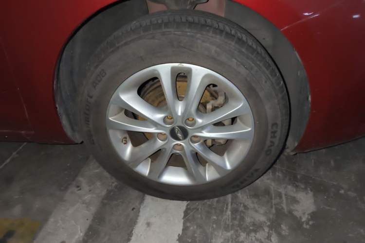 Used Chery Arrizo 7 2013 1.6L Manual ZhiXiang Edition Right Front Wheel Hub