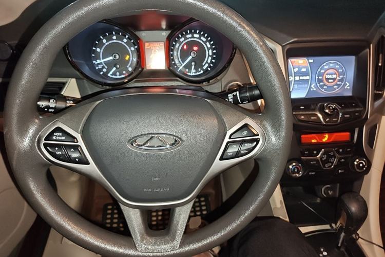 Used Chery Arrizo 7 2013 1.6L CVT Zhixiang Edition Steering Wheel