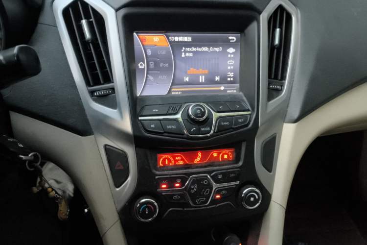 Used Chery Arrizo 7 2013 1.6L Manual Zhi Ling Edition Audio And AC Panel
