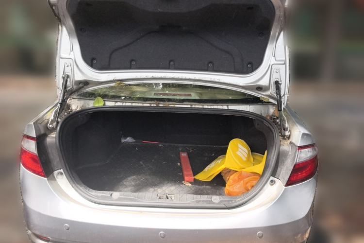 Used Chery Arrizo 7 2013 1.6L Manual ZhiShang Edition Trunk