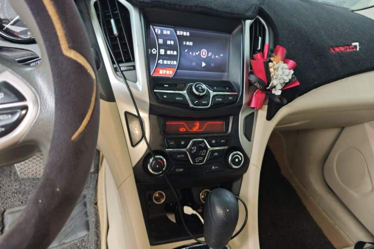 Used Chery Arrizo 7 2013 1.6L CVT Zhixiang Edition Audio And AC Panel