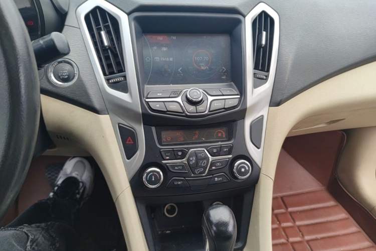 Used Chery Arrizo 7 2013 1.6L CVT Zhixiang Edition Audio And AC Panel