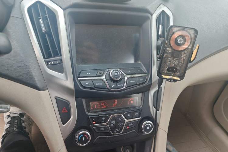 Used Chery Arrizo 7 2013 1.6L Manual Zhi Ling Edition Audio And AC Panel