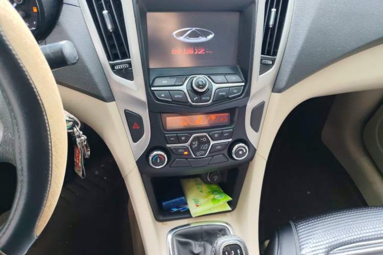 Used Chery Arrizo 7 2013 1.6L Manual Zhi Ling Edition Audio And AC Panel