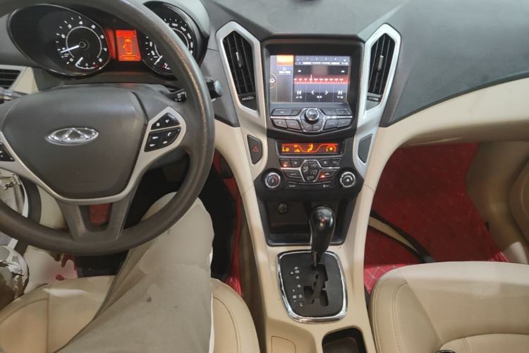 Used Chery Arrizo 7 2013 1.6L CVT Zhixiang Edition Center Console