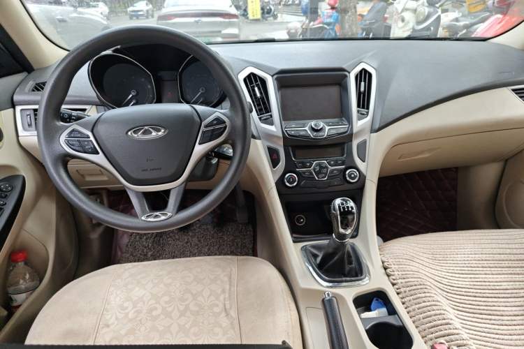 Used Chery Arrizo 7 2013 1.6L Manual Zhi Ling Edition Center Console