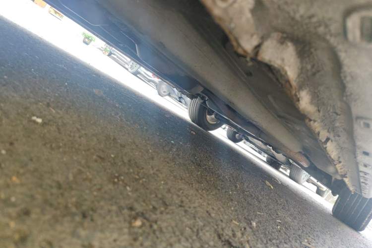 Used Chery Arrizo 7 2013 1.6L Manual ZhiShang Edition Chassis Front Left