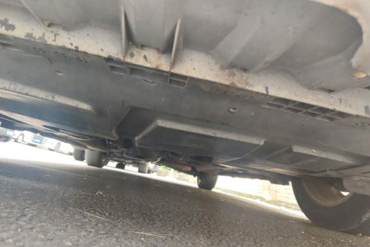 Used Chery Arrizo 7 2013 1.6L Manual ZhiShang Edition Chassis Front