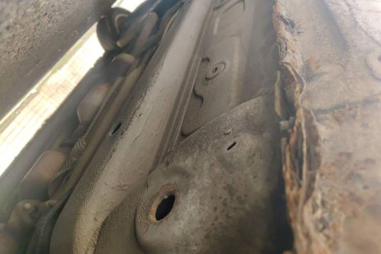 Used Chery Arrizo 7 2013 1.6L Manual ZhiShang Edition Chassis Front Right