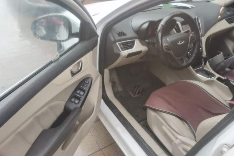 Used Chery Arrizo 7 2013 1.6L CVT ZhiShang Edition Driver Seat